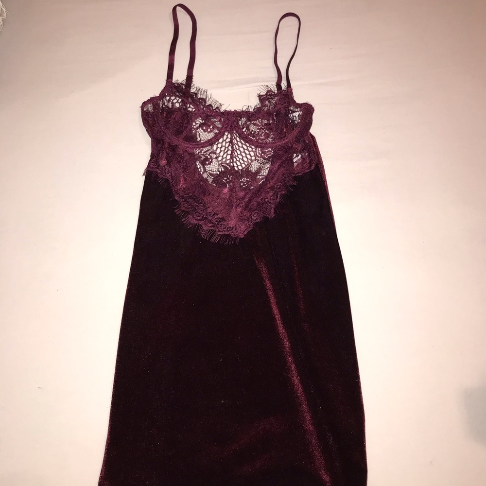 lace dress